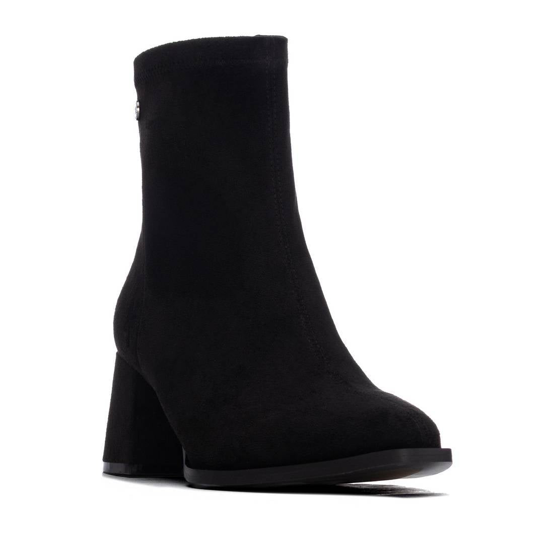 Xti 146198 Black
