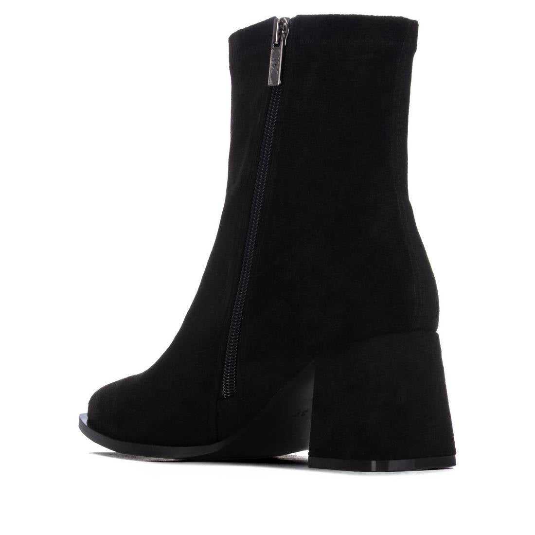 Xti 146198 Black