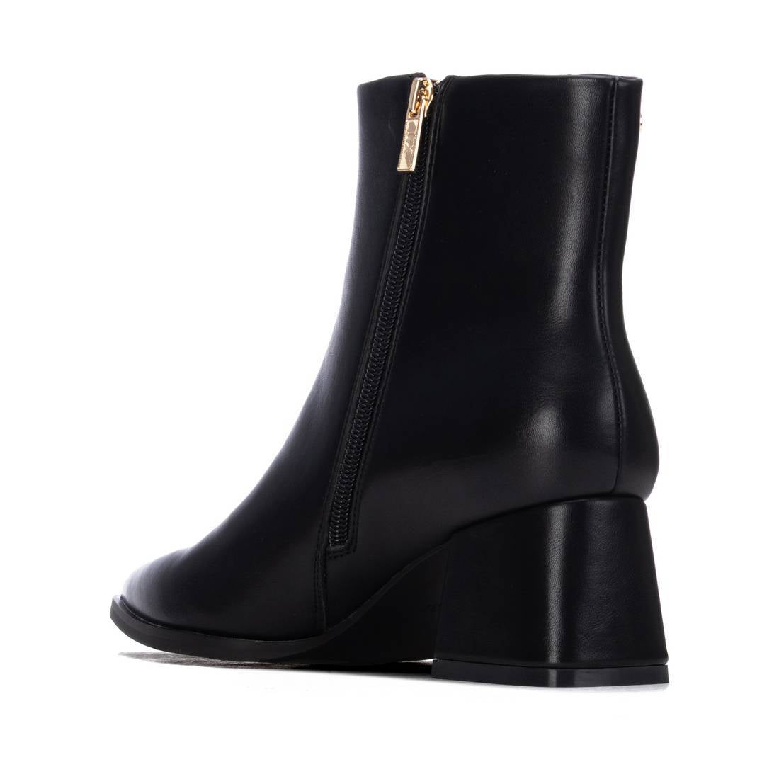 Xti 146509 Black